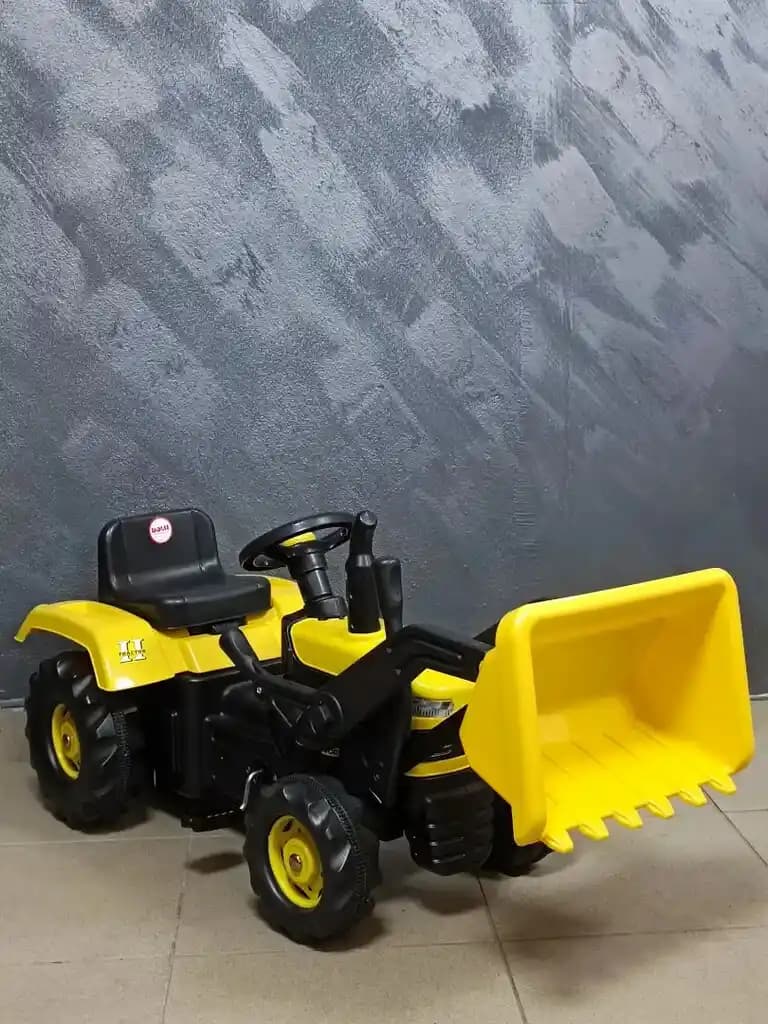 Kepçeli Traktör ve Alternatif Çocuk Oyuncakları Güvenli ve Eğitici Seçenekler