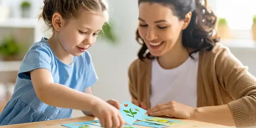 Çocuklar İçin Zaman Kavramını Öğrenmeye Yönelik Oyuncaklar ve Eğitim Materyalleri