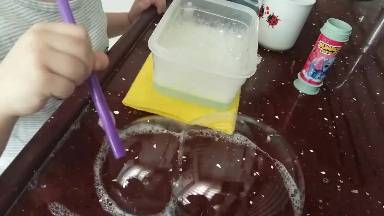 Evde Güvenli ve Ekonomik Baloncuk Suyu Yapımı ve Kullanım İpuçları