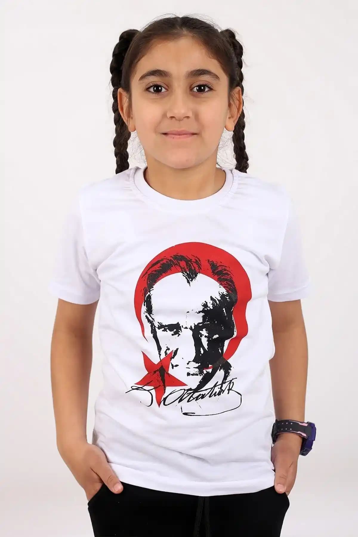 Günlük Kullanım İçin Bayraklı Atatürk Tişörtleri: Rahat ve Anlamlı Seçenekler