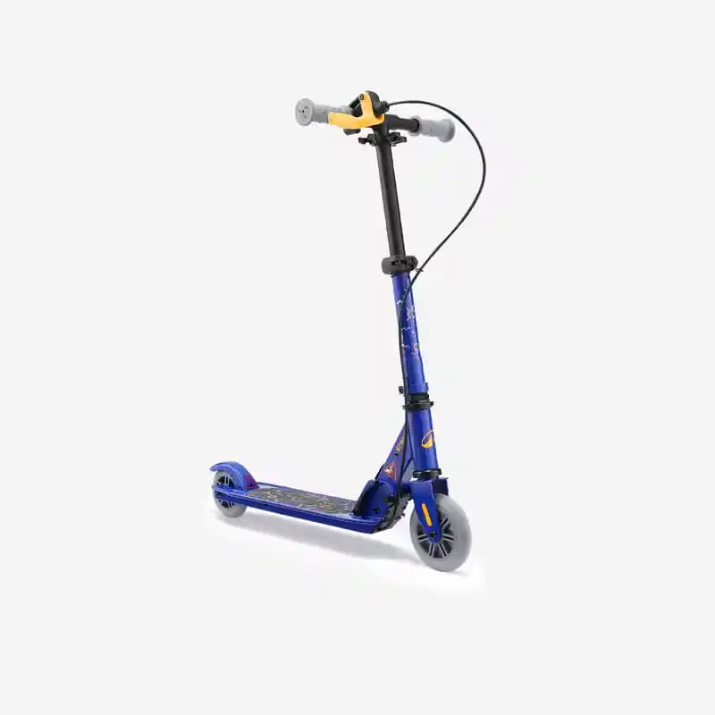Mavi ve Turuncu Işıklı Frenli Scooterlar: Güvenlik ve Şıklık Bir Arada