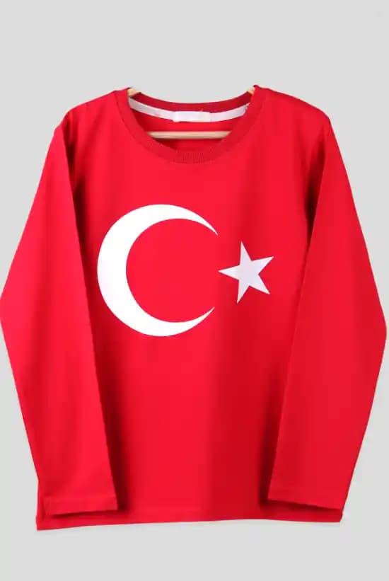 Türk Bayrağı Temalı Uzun Kollu Çocuk Takımları Güvenli ve Rahat Giyim Seçenekleri