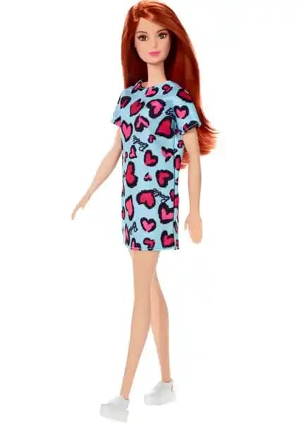 Barbie Şık Mavi Kalpli Elbise T7439 GHW48: Modern ve Renkli Tasarım ile Çocukların Hayal Dünyasını Genişleten Ürün