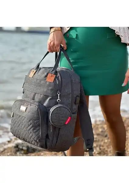 Jo Moyner Monaco Anne Bebek Bakım Sırt Çantası: Fonksiyonellik ve Şıklığın Birleşimi