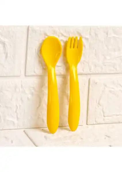 Bebek Mama Kaşık Çatal Setleri: Güvenlik ve Ergonomi ile Yaş Uyumunu Karşılaştırır