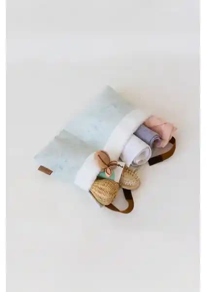 Hamur Askı Organizer ile Mordesign Keçe Bebek Organizer Karşılaştırması: Malzeme