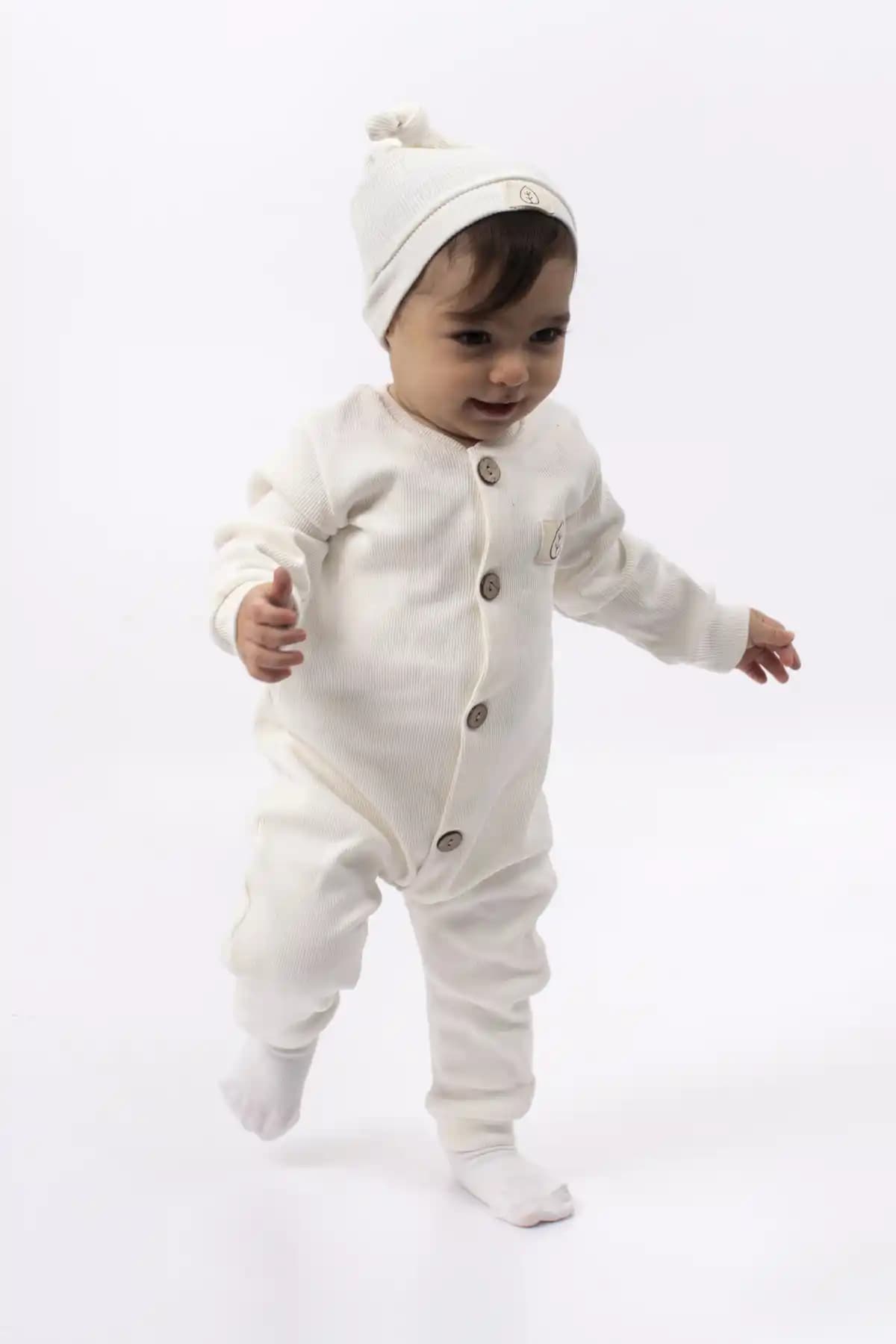 Genel Markalar Unisex Pamuklu Bebek Tulumları Modern ve Şık Tasarımıyla Öne Çıkıyor