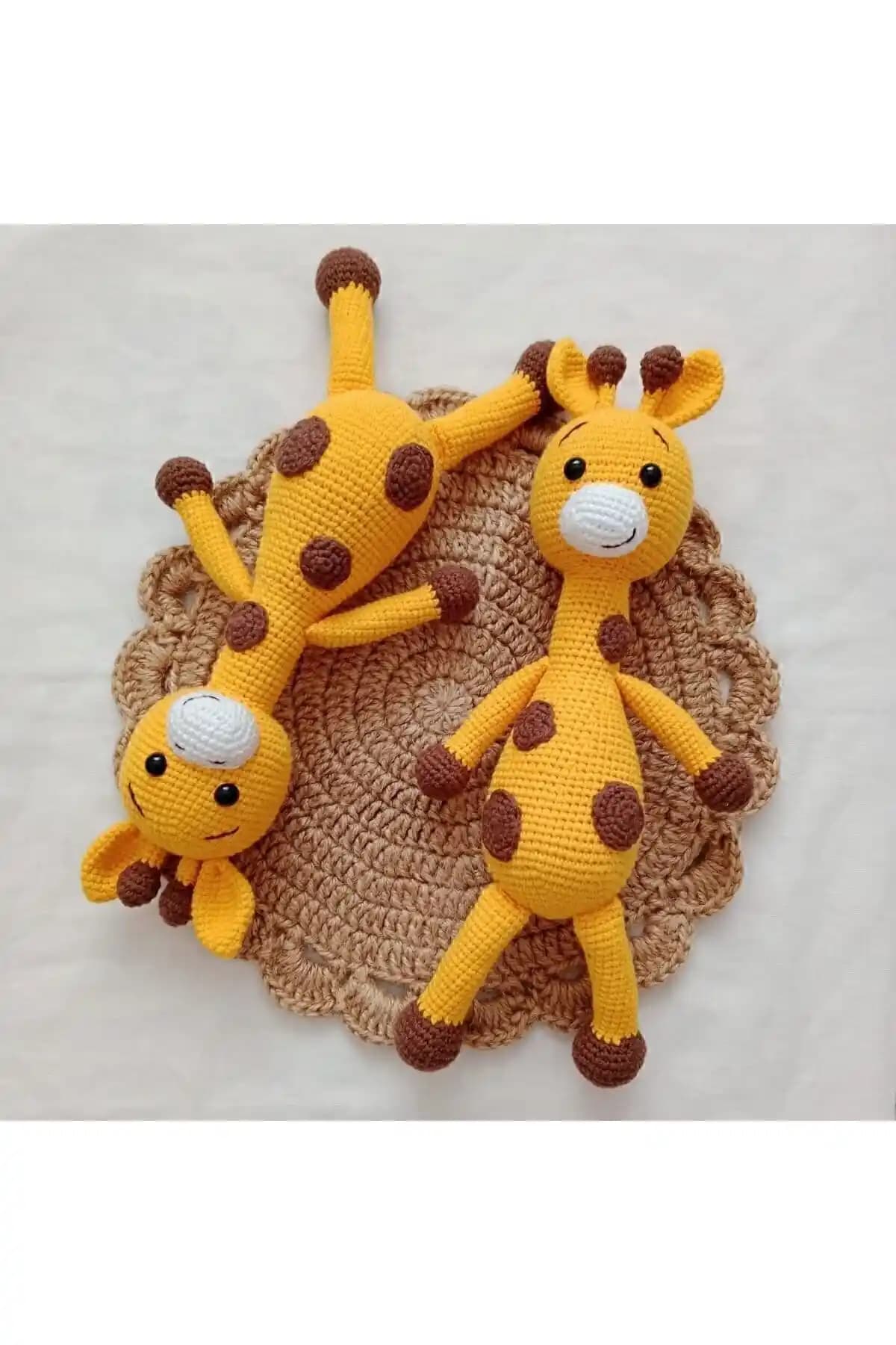 Sevimli Amigurumi Zürafa Uyku Arkadaşı: Güvenli ve Yüksek Kaliteli Çocuk Oyuncağı