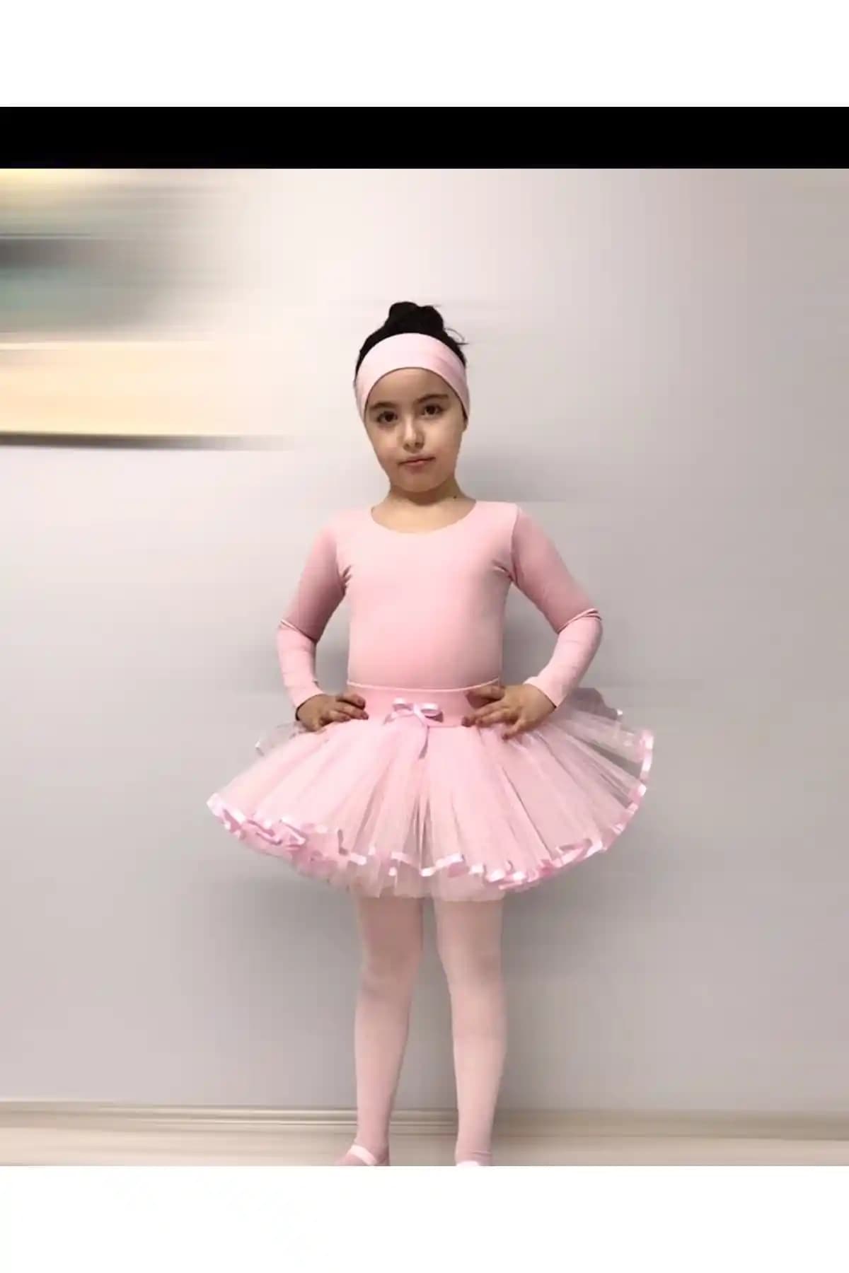Yılz Bale Kostüm ve Spor Ürünleri: Çocuklar İçin Şık ve Konforlu Dans Kıyafetleri