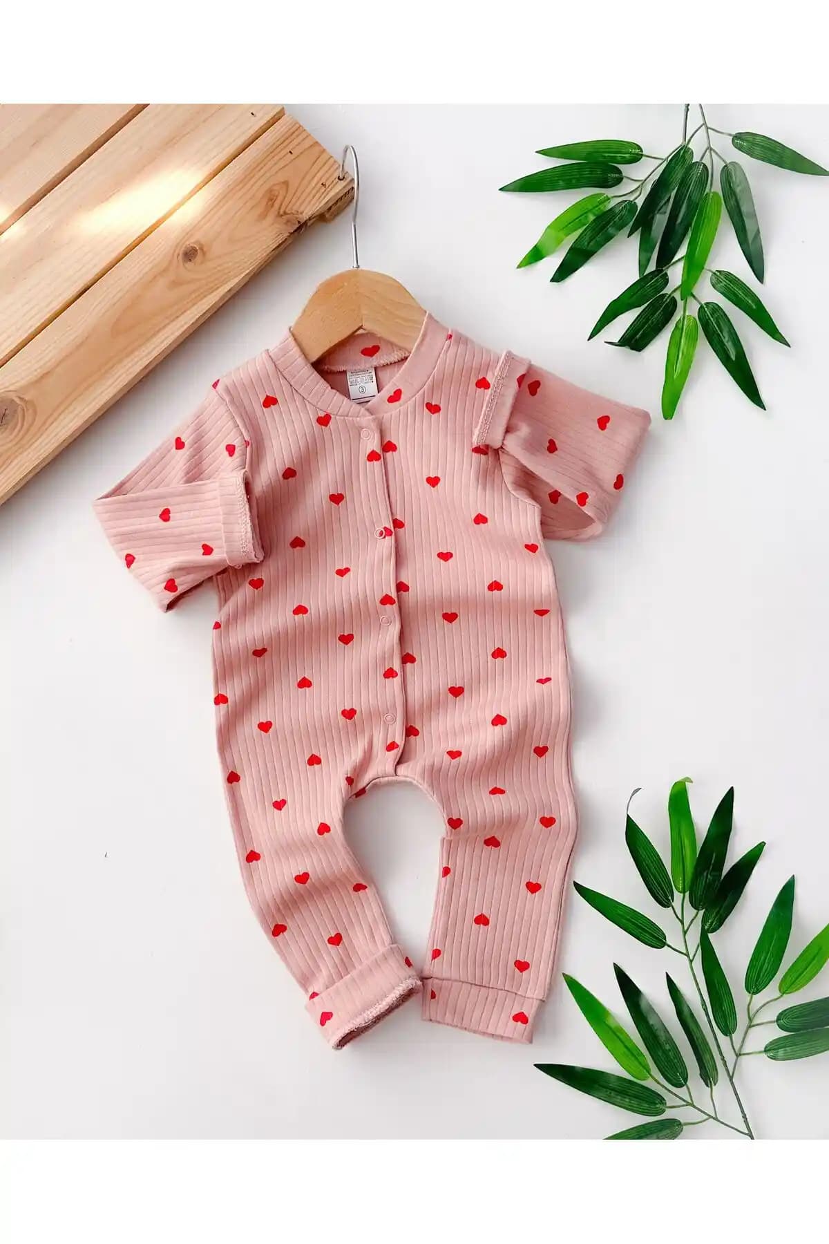Yukobaby Bebek Gül Kurusu Tulum: Yüksek Kalite ve Şık Tasarım Birlikteliği